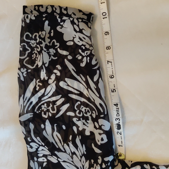 Croft & Barrow Women's two piece tank and Blouse - Picture 8 of 9